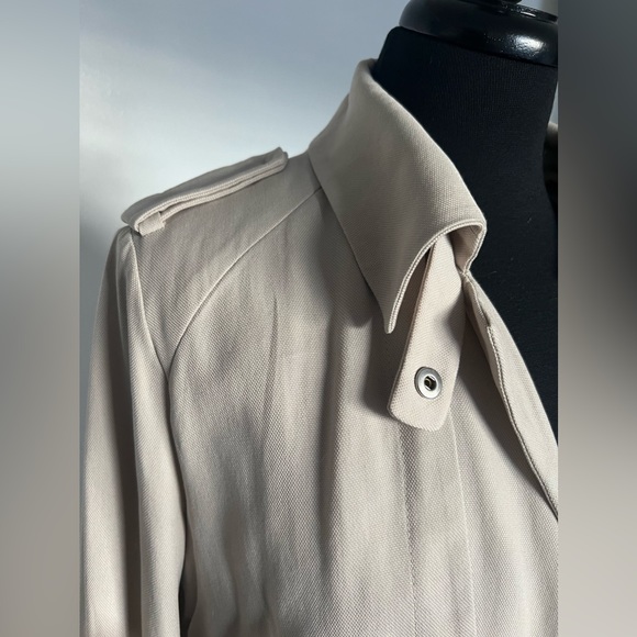 SOLD -ZARA Beige Lightweight Trench Coat Size M - Picture 5 of 8